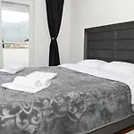 Apartment Sweet Memories *